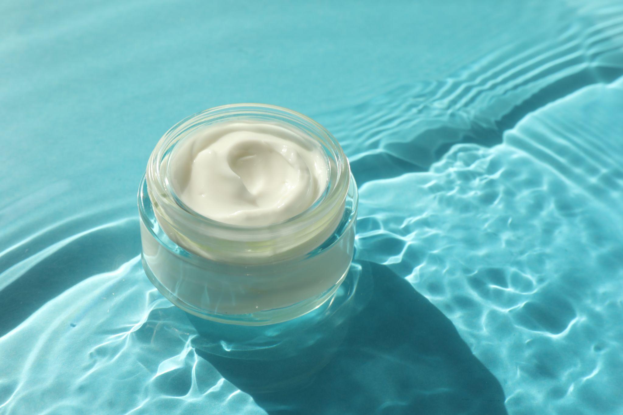 Ectoine cosmetic ingredient applications in facial serums, moisturizers, sensitive skin care creams, and sunscreen formulations.